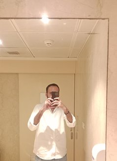 Mrafterhours87 - Male escort in Mumbai Photo 1 of 2