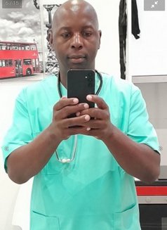 MrBen - Male escort in Dubai Photo 4 of 8