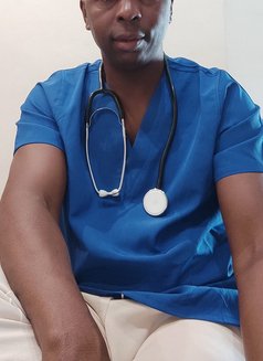 MrBen - Male escort in Dubai Photo 6 of 8