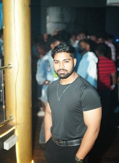 Mrhunters - Male escort in Candolim, Goa Photo 2 of 4