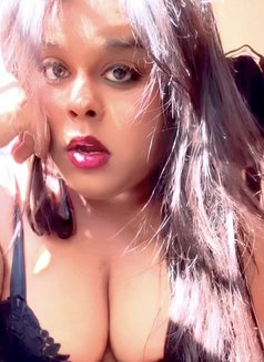 Mridha - Acompañantes transexual in Pune Photo 1 of 2