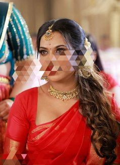 Mrithula Kochi - Transsexual escort in Kochi Photo 8 of 9