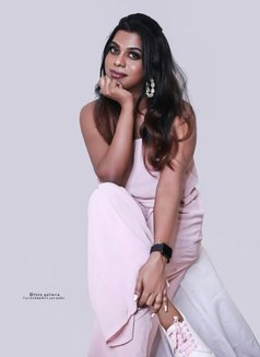 Mrithula (Model & Artist) Top/ Btm mallu - Acompañantes transexual in Kochi Photo 2 of 18