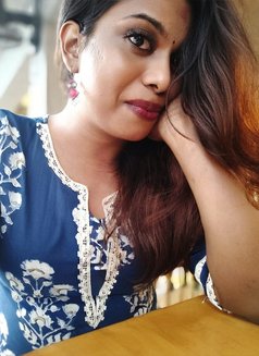 Mrithula (Model & Artist) Top/ Btm mallu - Acompañantes transexual in Kochi Photo 5 of 18