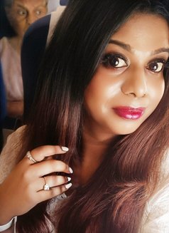 Mrithula (Model & Artist) Top/ Btm mallu - Acompañantes transexual in Kochi Photo 11 of 18