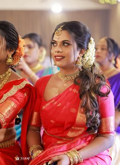 Mrithula (Model & Artist) Top/ Btm mallu - Acompañantes transexual in Kochi Photo 14 of 18