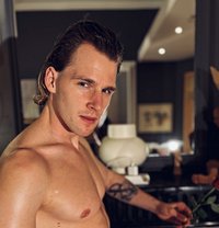 MrNoah - Acompañantes masculino in Hong Kong Photo 6 of 11