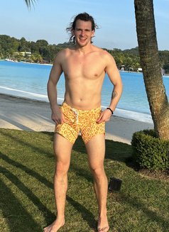 MrNoah - Male escort in Hong Kong Photo 12 of 19