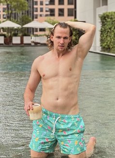 MrNoah - Male escort in Hong Kong Photo 13 of 19