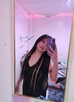 Mrs Ava - escort in Manila Photo 2 of 4