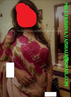 Mrs Milf Vaishali Trishna - puta in Darjeeling Photo 1 of 2