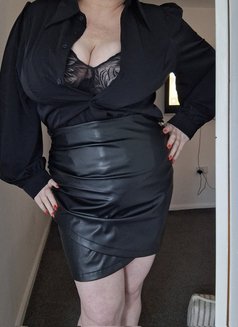 Mrs Robinson! - puta in Bolton Photo 2 of 5