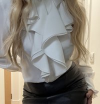 Mrs Robinson British Milf - escort in London