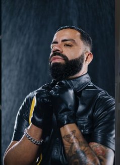 MrTHICK8 - Acompañantes masculino in Beirut Photo 8 of 9
