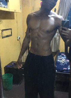 Mrwants - Male companion in Lagos, Nigeria Photo 7 of 10