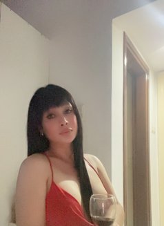 Ms Asia Akawili - Acompañantes transexual in Dubai Photo 2 of 4