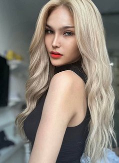 MS. BODY BEAUTIFUL π·πΊ/π΅π - escort in Manila Photo 5 of 23