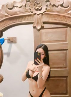 Ms Fritz (Meet, Camshow & Content) - Agencia de putas in Manila Photo 4 of 8