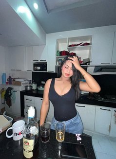 Ms. Klyn - Transsexual escort in Manila Photo 3 of 6