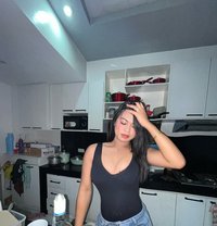 Ms. Klyn - Transsexual escort in Manila