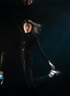 Ms Simone Reage - dominatrix in Brussels Photo 5 of 8