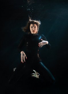 Ms Simone Reage - dominatrix in Brussels Photo 6 of 8