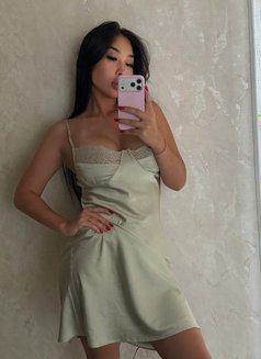 Ms. Swift - escort in Tokyo Photo 1 of 7