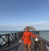 Ms Tee - puta in Dar es Salaam