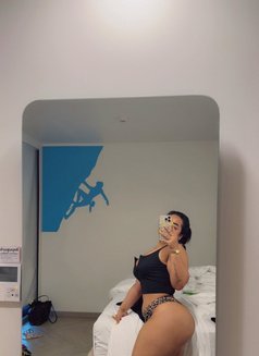 Mshariix fat ass fat pu*sy - puta in Phuket Photo 7 of 7