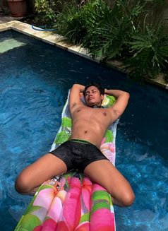 Mssage Big D - Male escort in Bali Photo 1 of 3