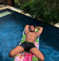 Mssage Big D - Male escort in Bali Photo 1 of 3