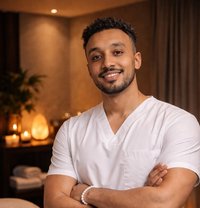 Muaaz - masseur in Abu Dhabi