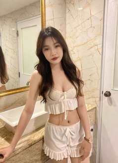 Muay - escort in Kuala Lumpur Photo 1 of 3