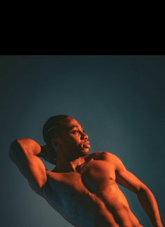 Muba - Acompañantes masculino in Barcelona Photo 5 of 7