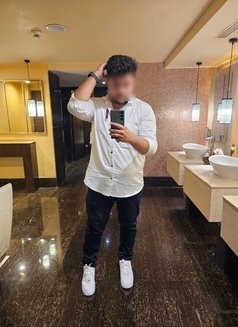 Mudz Independent & Classy For Real Meet - Male escort in Mumbai Photo 1 of 3