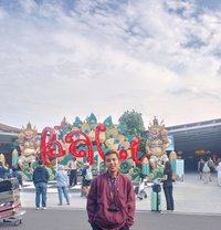 Muhammad Zulfiqar - Intérprete masculino de adultos in Bali