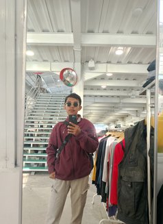 Muhammad Zulfiqar - Intérprete masculino de adultos in Bali Photo 3 of 4