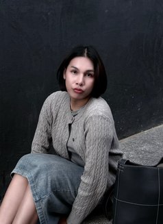 Muji - Transsexual companion in Bangkok Photo 2 of 4