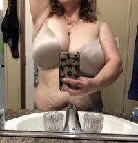 Mujica - puta in Montreal