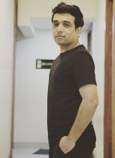 Mukesh - Acompañantes masculino in Mumbai Photo 2 of 8