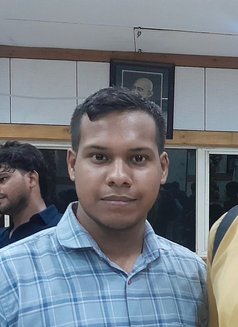 Mukul - Acompañante masculino in New Delhi Photo 1 of 6
