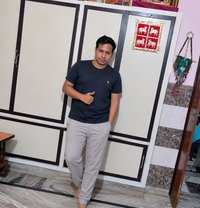 Mukul - Male companion in New Delhi