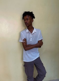 Muky - Male escort in Nairobi Photo 3 of 4