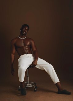 Mulah the Masseuse - Masajista in Nairobi Photo 3 of 5