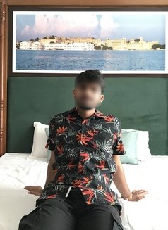 Mulark Shaun - Male escort in New Delhi Photo 1 of 3