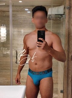 Mumbai/PuneBull for Cuckold Couples Only - Acompañantes masculino in Mumbai Photo 9 of 10