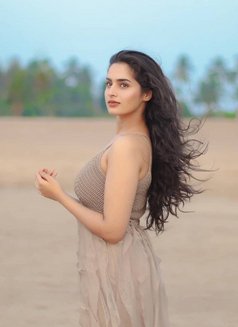 Mumbai Escorts Agency - puta in Mumbai Photo 1 of 1