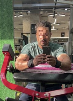 Mumbai Gigolo for Fun - Male escort in Mumbai Photo 4 of 4