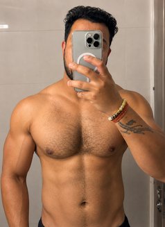 Mumbai Gigolo for Fun - Acompañantes masculino in Mumbai Photo 2 of 6