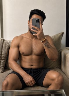 Mumbai Gigolo for Fun - Acompañantes masculino in Mumbai Photo 8 of 8